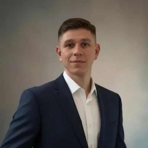 Финансовый консультант- Сони Давид