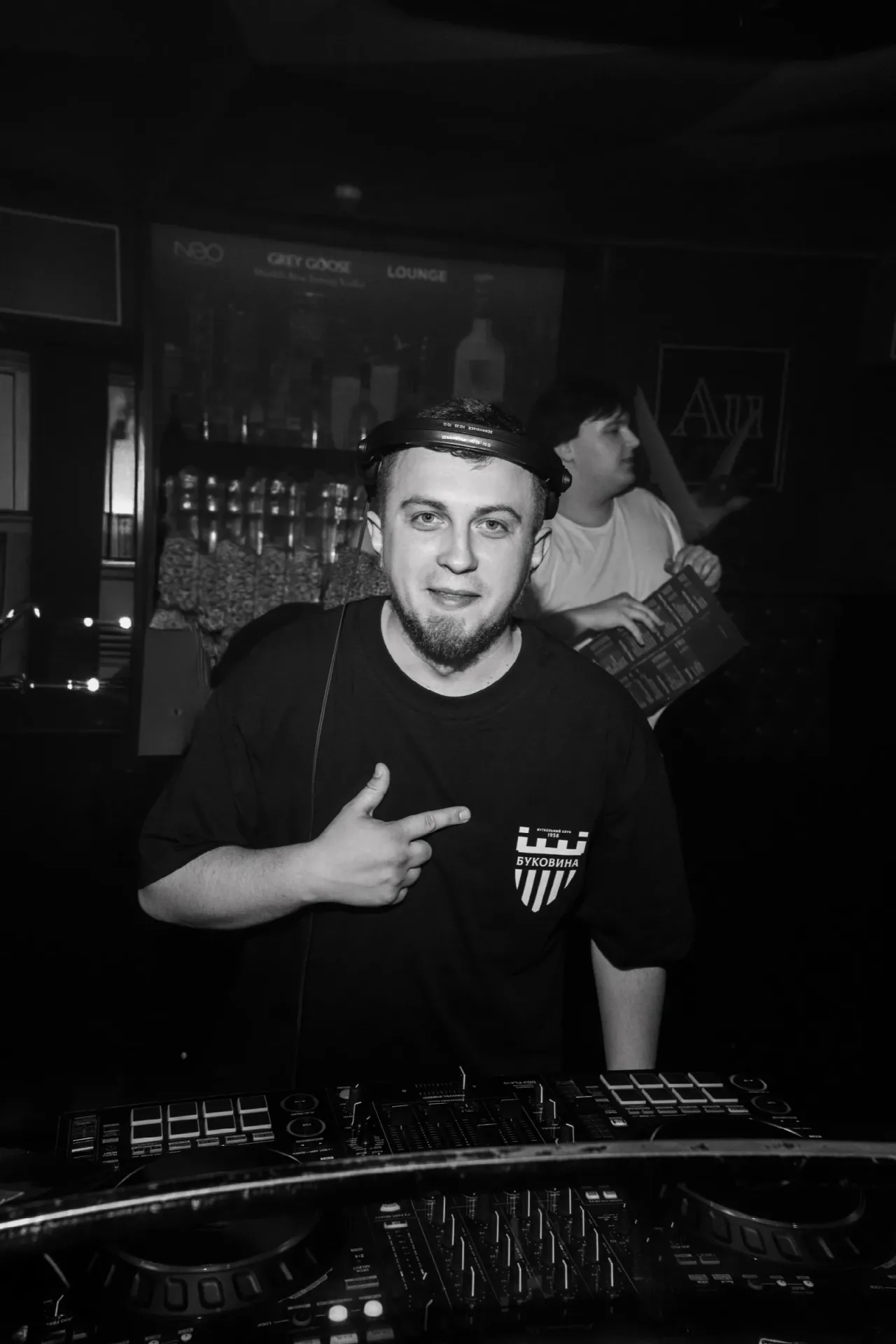 диджей крюк