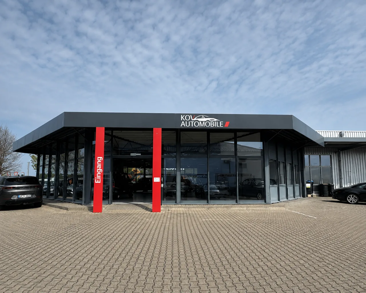 KOV Automobile, автосалон нових і вживаних автомобілів в Übach-Palenberg, Німеччина