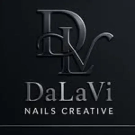 DaLaVi Nails Creative